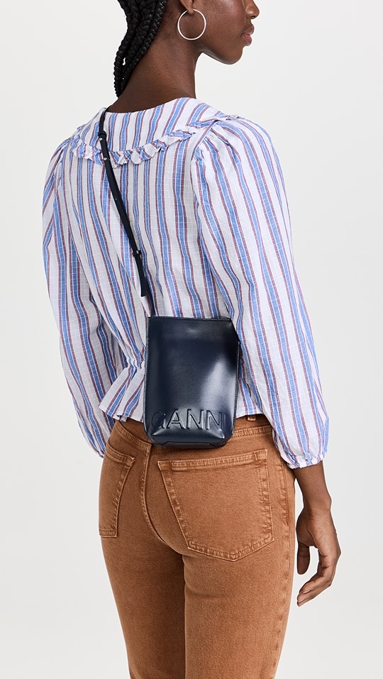 ganni banner 斜挎包