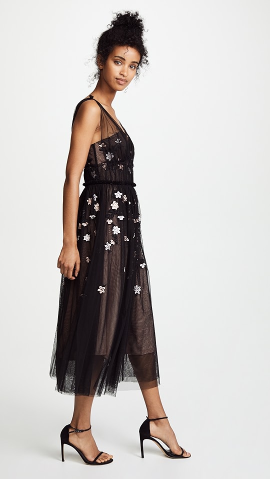 black ruby 连衣裙