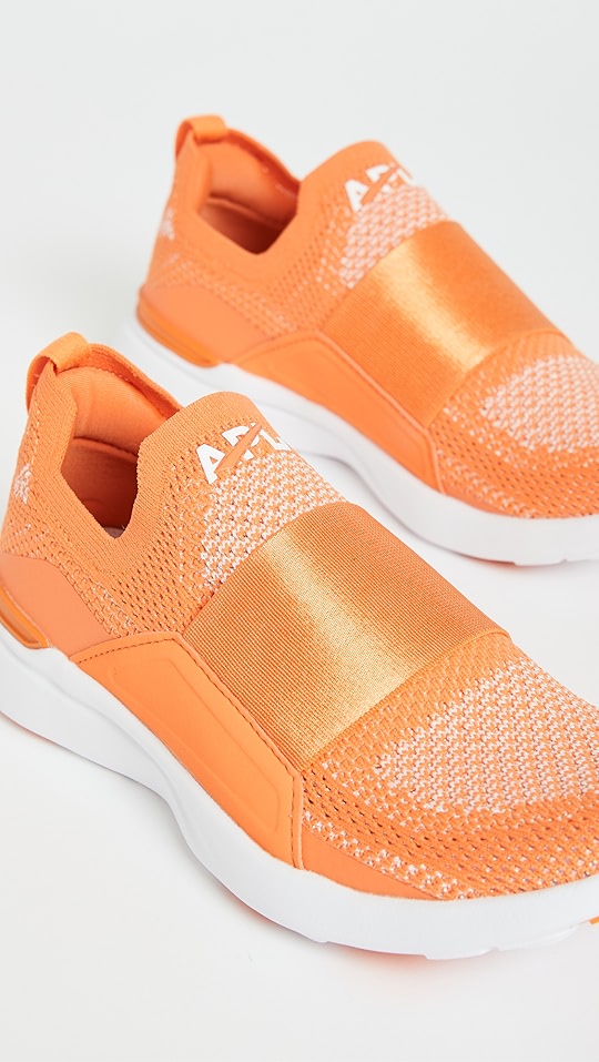 techloom bliss 运动鞋