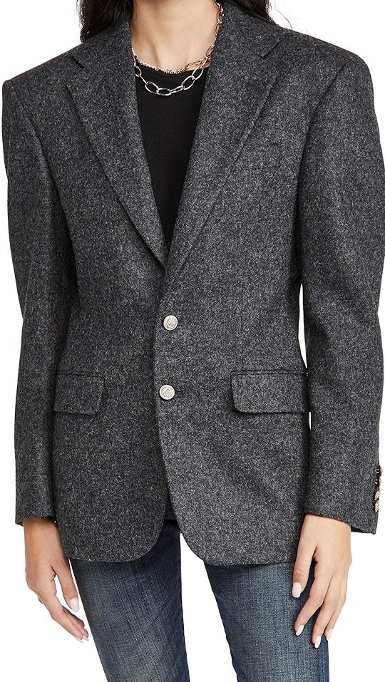 立体肩部平驳头外套