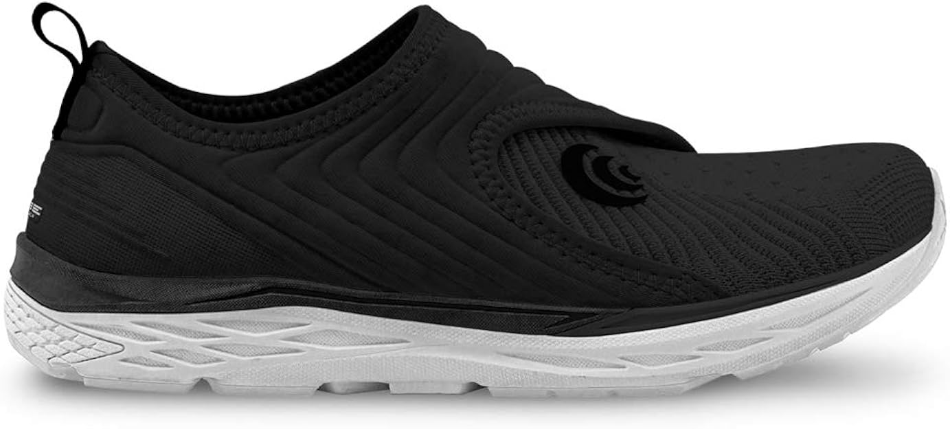 topo athletic 女式恢复跑步休闲振动鞋