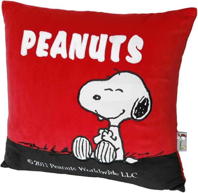 Snoopy 史努比snbz 03r 精工刺绣汽车家居办公抱枕靠垫方形大抱枕单个装 红色 亚马逊中国 家居