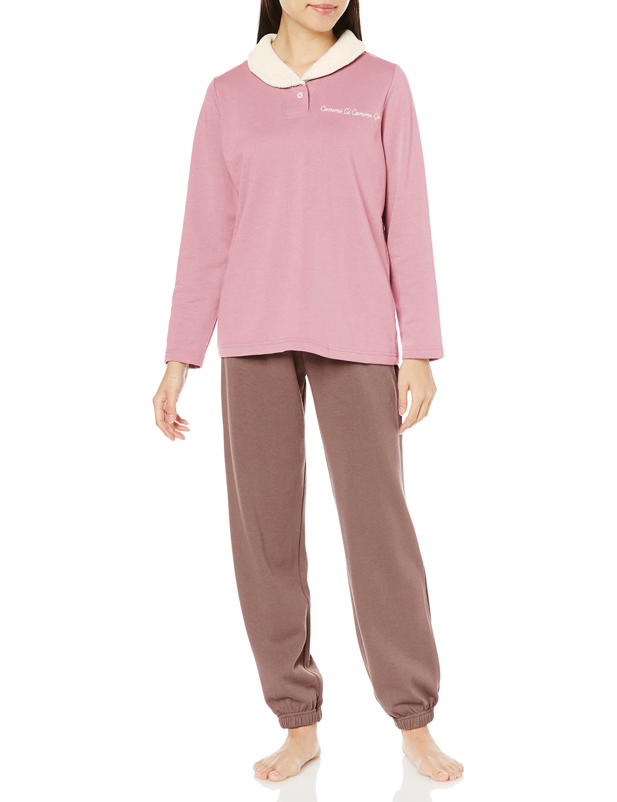 GUNZE County is a homewear with half open long sleeves and pants inside fleece for ladies