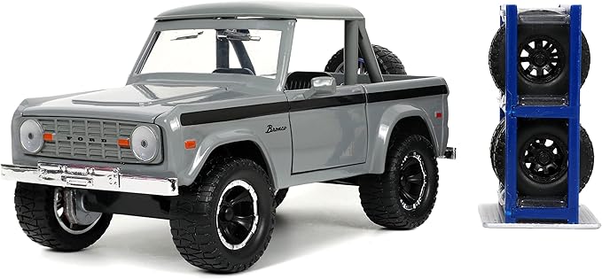 jada 33849 1973 野马皮卡车灰色带黑色条纹带额外车轮 just trucks