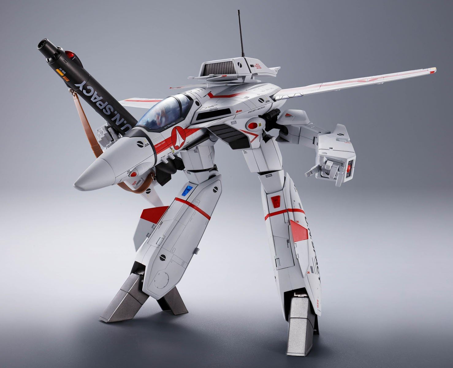 Dx超合金超时空要塞macross Vf 1j Valkyrie 一条辉机 初次限定版约300毫米 战士状态 Abs Pvc 合金制预上色可活动手办 玩具