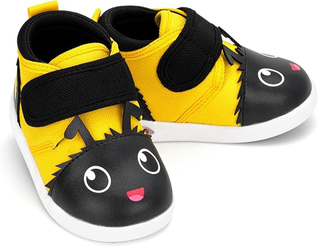 ikikiki 儿童吱吱声开关鞋