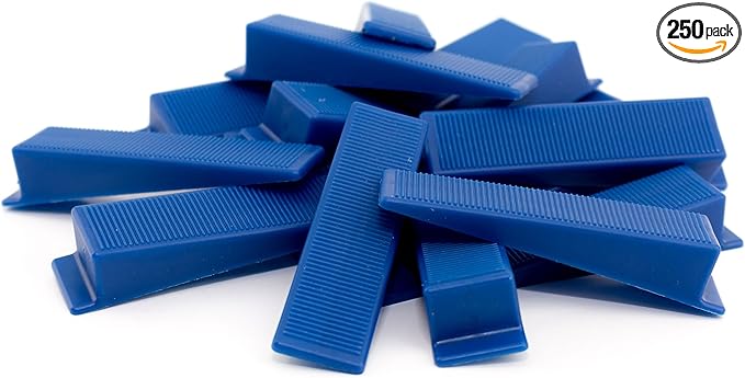 使用瓷砖调平系统楔形适用于 1/8 英寸,1/16 英寸和 1/32 英寸垫片