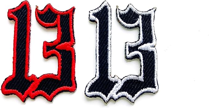 th 2 件套小型迷你幸运数字 13 摩托车标志补丁缝制熨烫刺绣贴花徽章