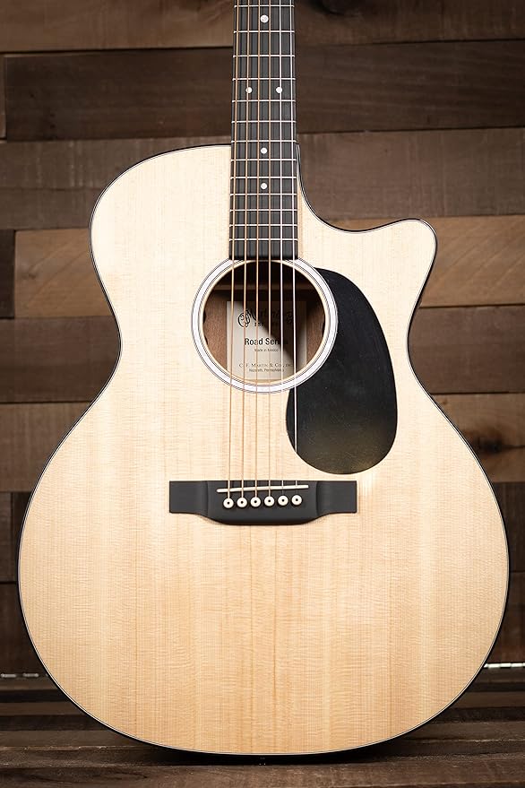 martin guitar road 系列 gpc-11e 原声吉他,带演出包,锡特卡云杉和