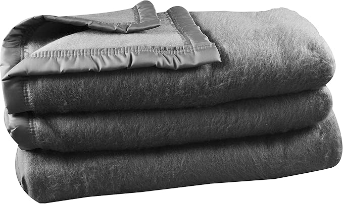 poyet motte napoli 亚克力毯子炭灰色/鼠标