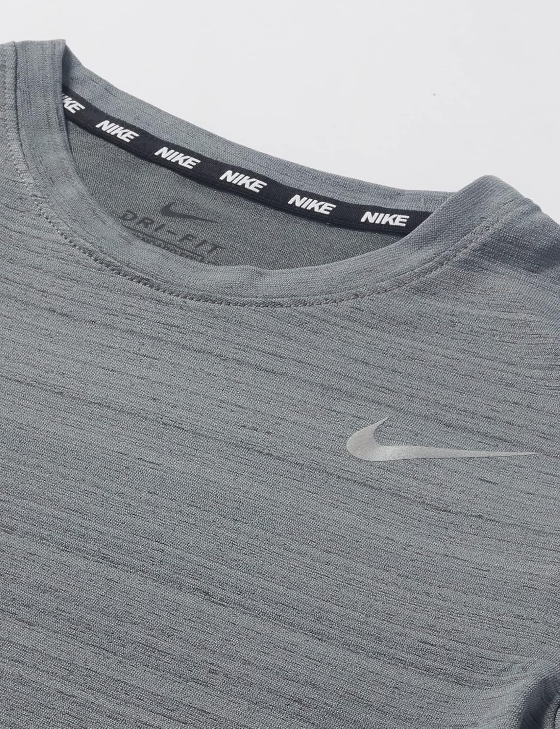 nike 耐克 dri fit miler t 恤 烟灰色 l 码 : 亚马逊中国: 服饰箱包